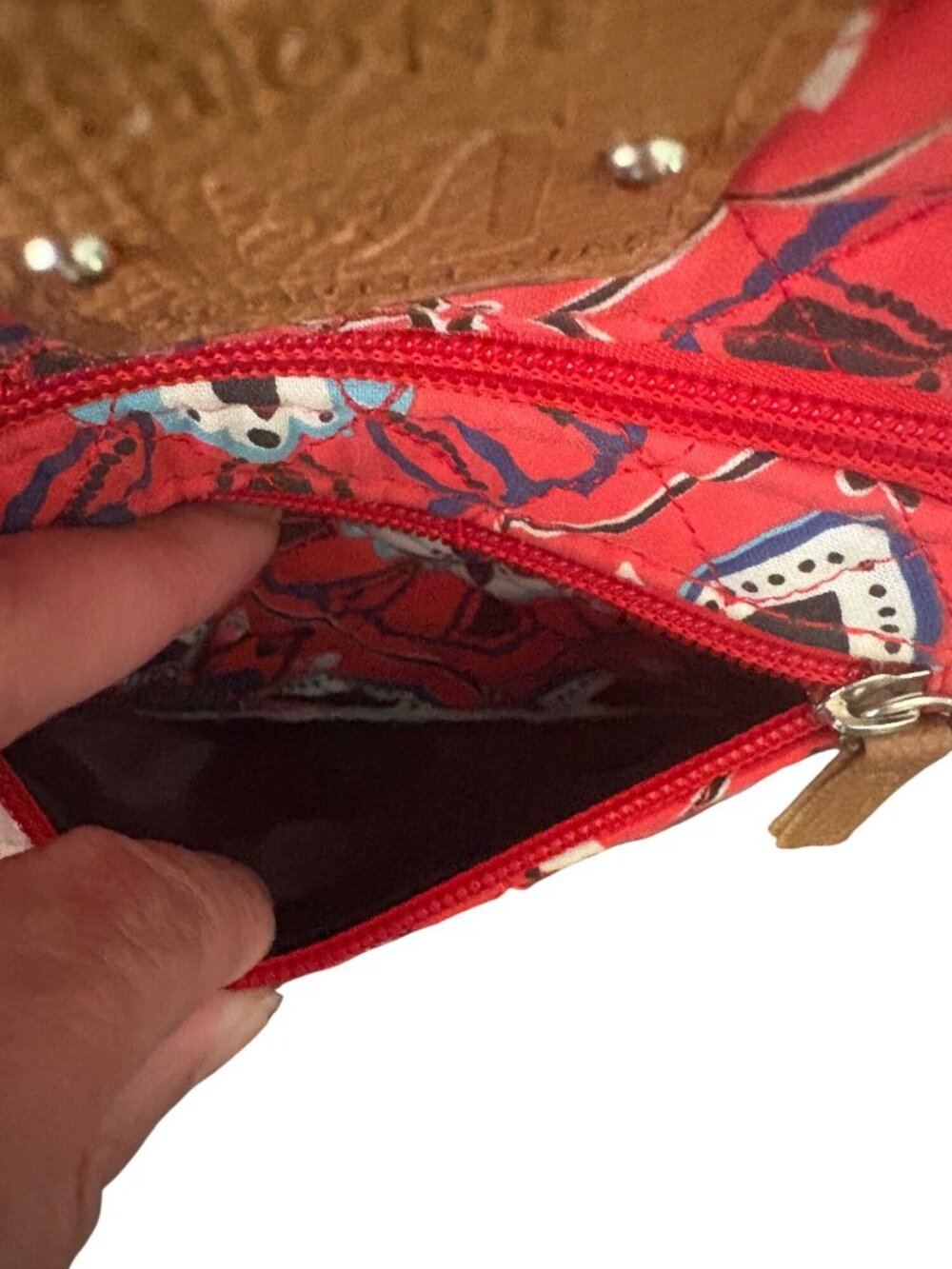 Stone Mountain Red Floral Boho Crossbody Bag W/ Multiple Zippered Pockets - Picture 7 of 13